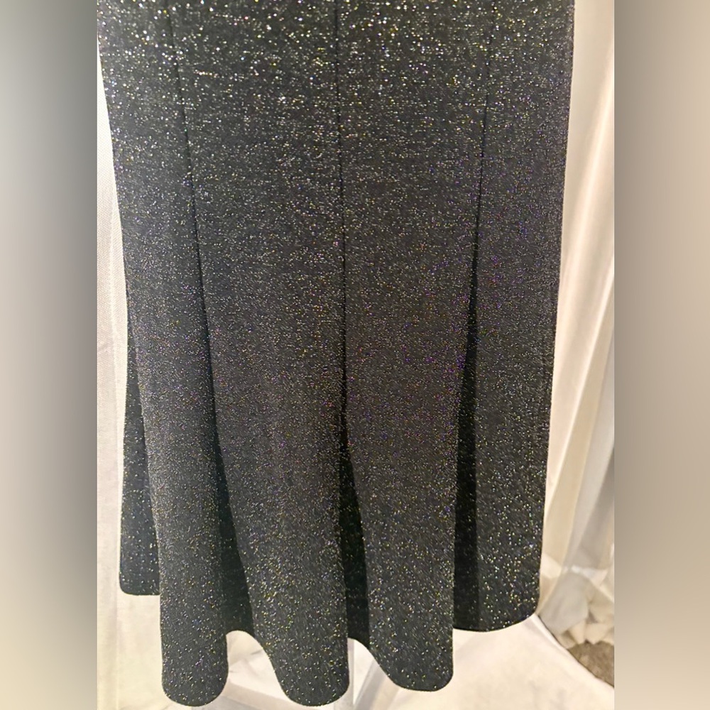 Donna Morgan Silver Metallic Knit Midi Dress with Front Slit Open Back Sz 2 - Picture 12 of 13